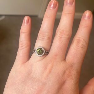 Green gem ring
